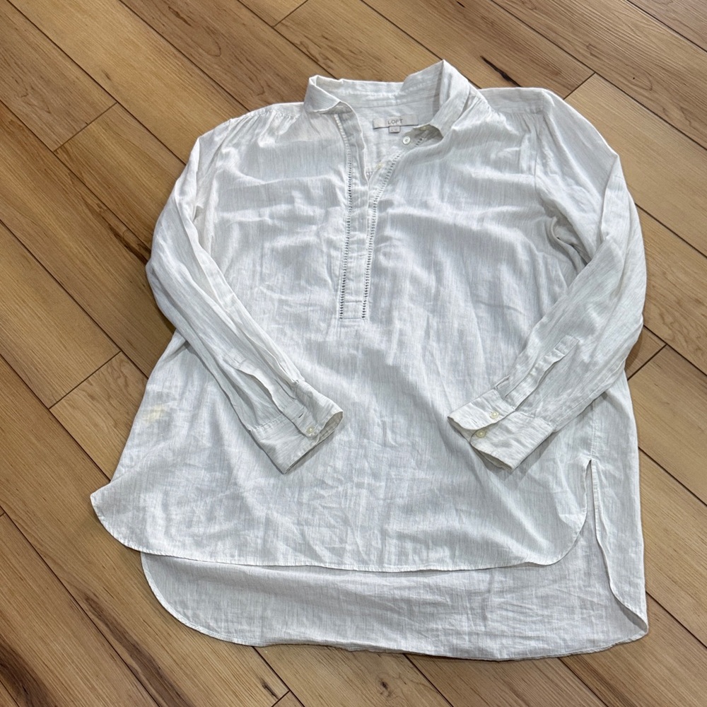 Anne Taylor LOFT White Cotton 1/2 Button Down Shirt